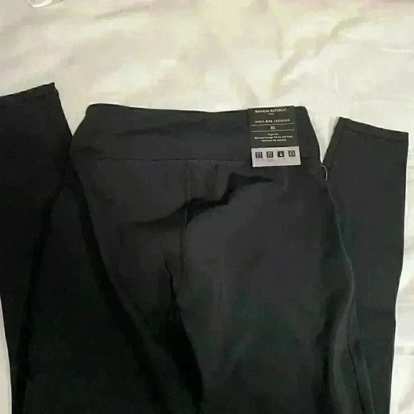 Banana Republic Petite Performance Legging - Picture 8 of 8